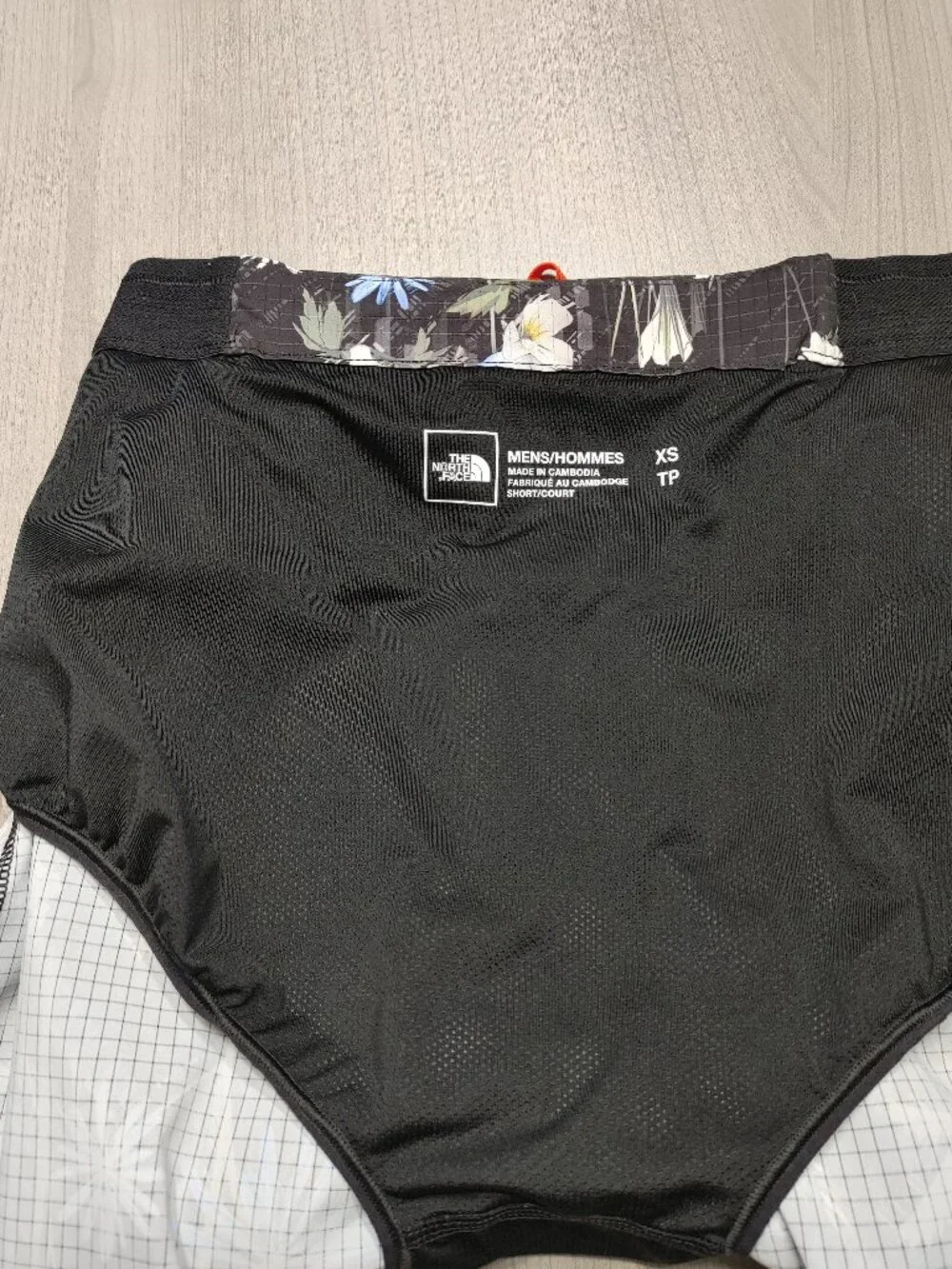 The North Face Men's Black Floral Print Shorts Pacesetter